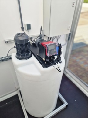 Mobile Umkehrosmoseanlage<br>2.000 l/h im Anhänger<br>Inkl. Dosieranlage