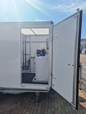 Mobile Umkehrosmoseanlage<br>2.000 l/h im Anhänger<br>Inkl. Dosieranlage