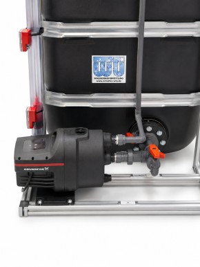 2.500 l Rechtecktank<br>mit geregelter Druckerhöhung
